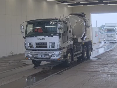 ISUZU GIGA