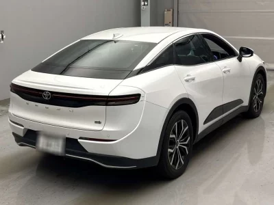 TOYOTA CROWN CROSSOVER