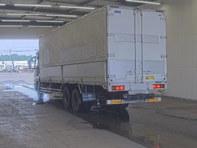 MITSUBISHI FUSO SUPER GREAT