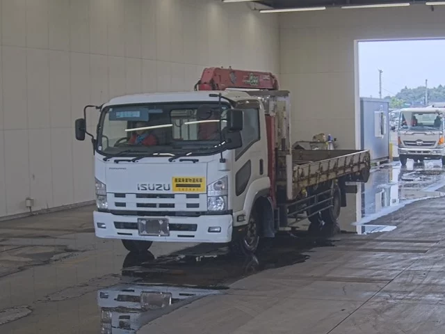Isuzu Forward  с аукциона в Японии