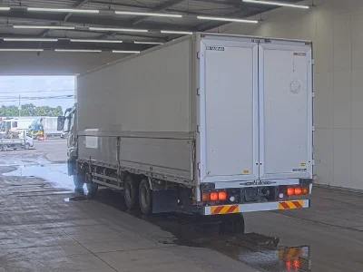 MITSUBISHI FUSO SUPER GREAT