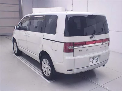 MITSUBISHI DELICA D5