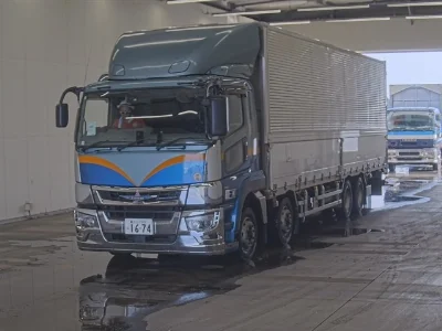 MITSUBISHI FUSO SUPER GREAT