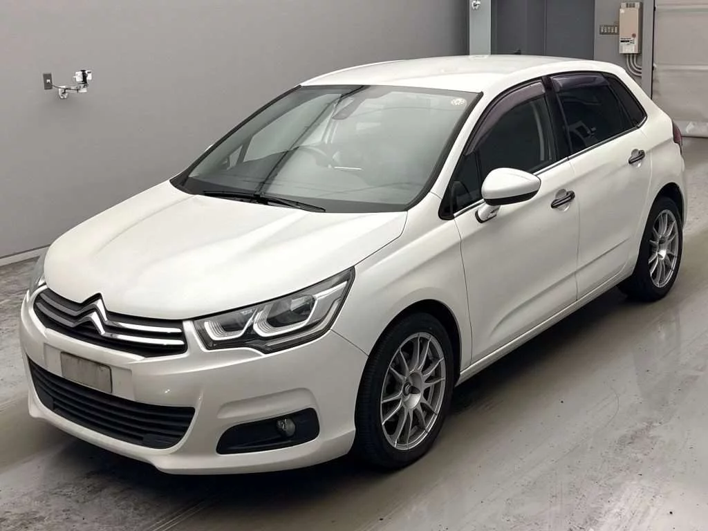 Citroen C4  с аукциона в Японии