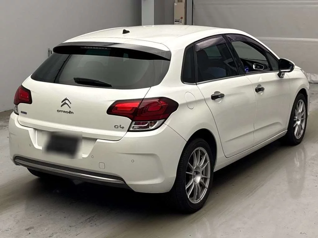 Citroen C4  с аукциона в Японии