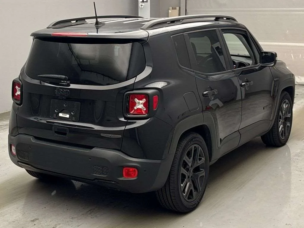 Jeep Renegade  с аукциона в Японии