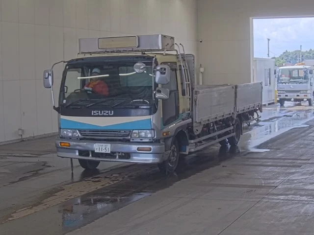 Isuzu Forward  с аукциона в Японии