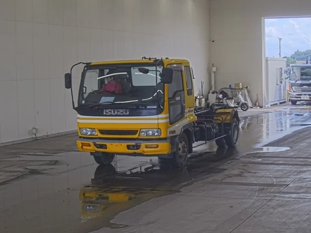 Isuzu Forward  с аукциона в Японии