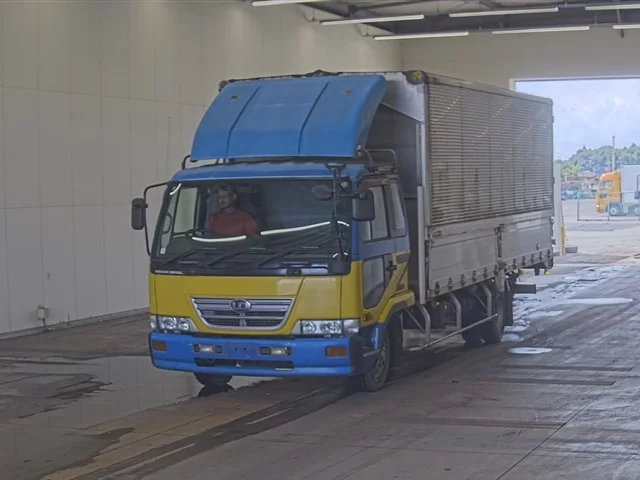 NISSAN DIESEL (UD) CONDOR  с аукциона в Японии