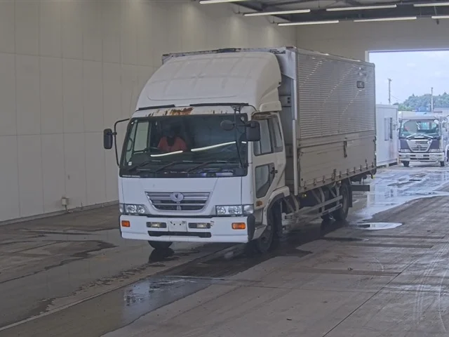 NISSAN DIESEL (UD) CONDOR  с аукциона в Японии