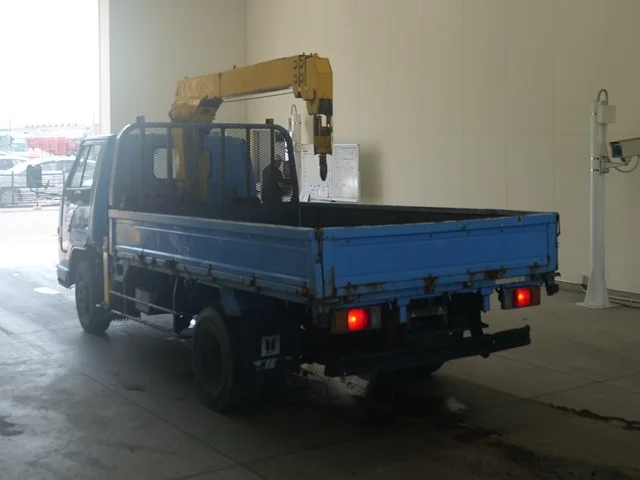 Isuzu Elf  с аукциона в Японии