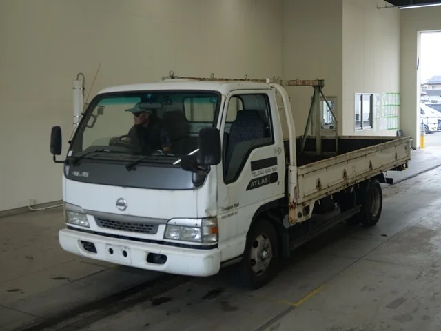 Nissan Atlas  с аукциона в Японии