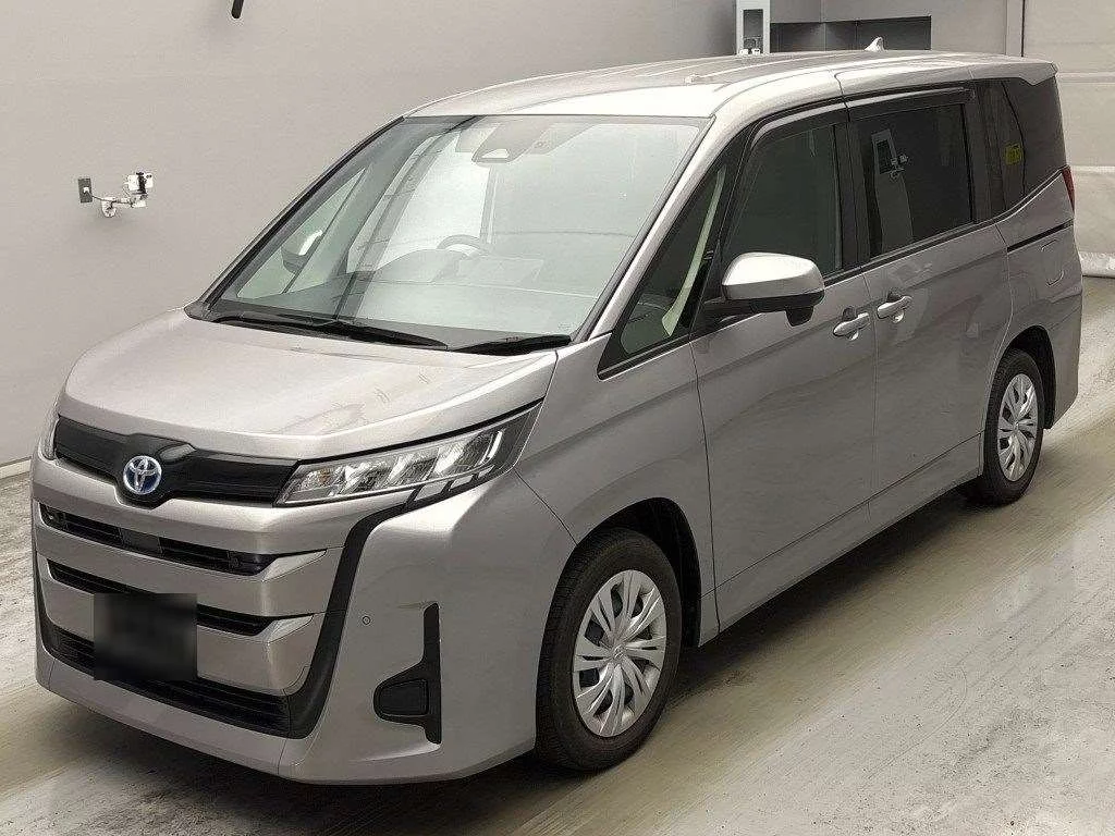Toyota Noah  с аукциона в Японии