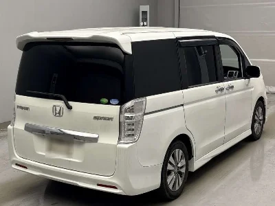Honda STEPWGN SPADA