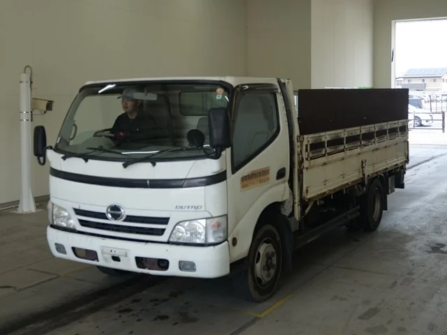 Hino Dutro  с аукциона в Японии
