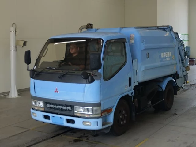Mitsubishi Fuso Canter  с аукциона в Японии