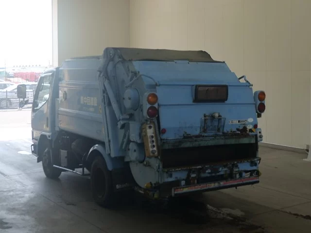 Mitsubishi Fuso Canter  с аукциона в Японии