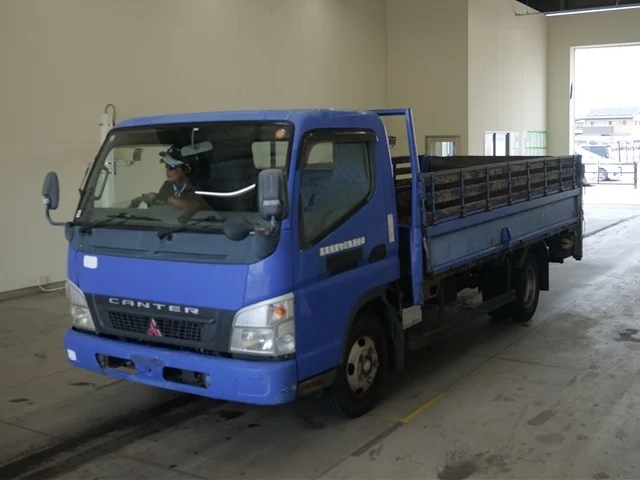 Mitsubishi Fuso Canter  с аукциона в Японии