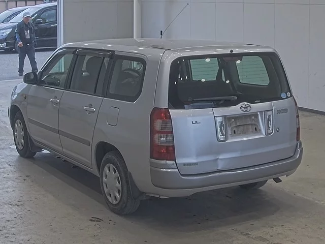 Toyota SUCCEED WAGON  с аукциона в Японии