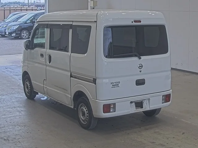 Nissan NV100 Clipper  с аукциона в Японии