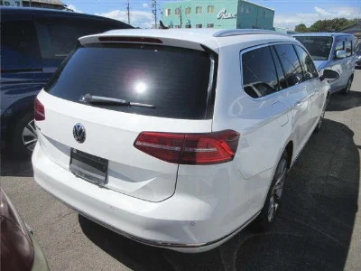 VOLKSWAGEN PASSAT VARIANT