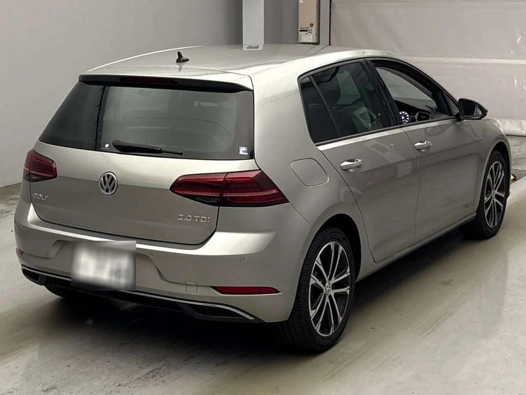 Volkswagen Golf  с аукциона в Японии