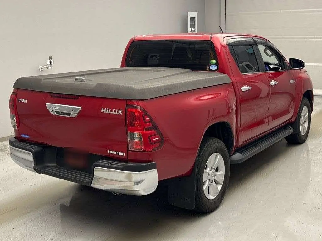 Toyota HILUX PICK UP  с аукциона в Японии
