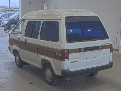 TOYOTA LITE ACE VAN
