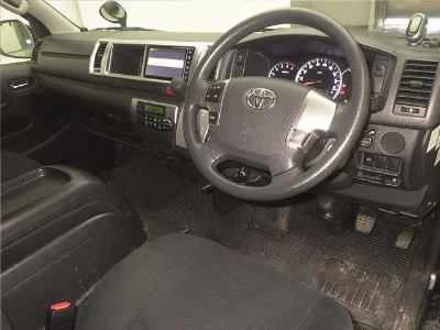 TOYOTA HIACE