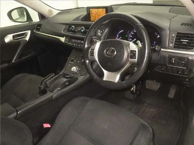 Lexus CT200h