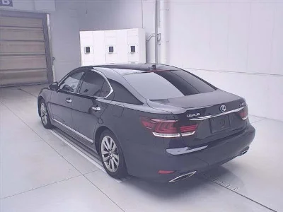 Lexus LS460L