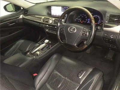 Lexus LS460L