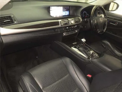Lexus LS460L