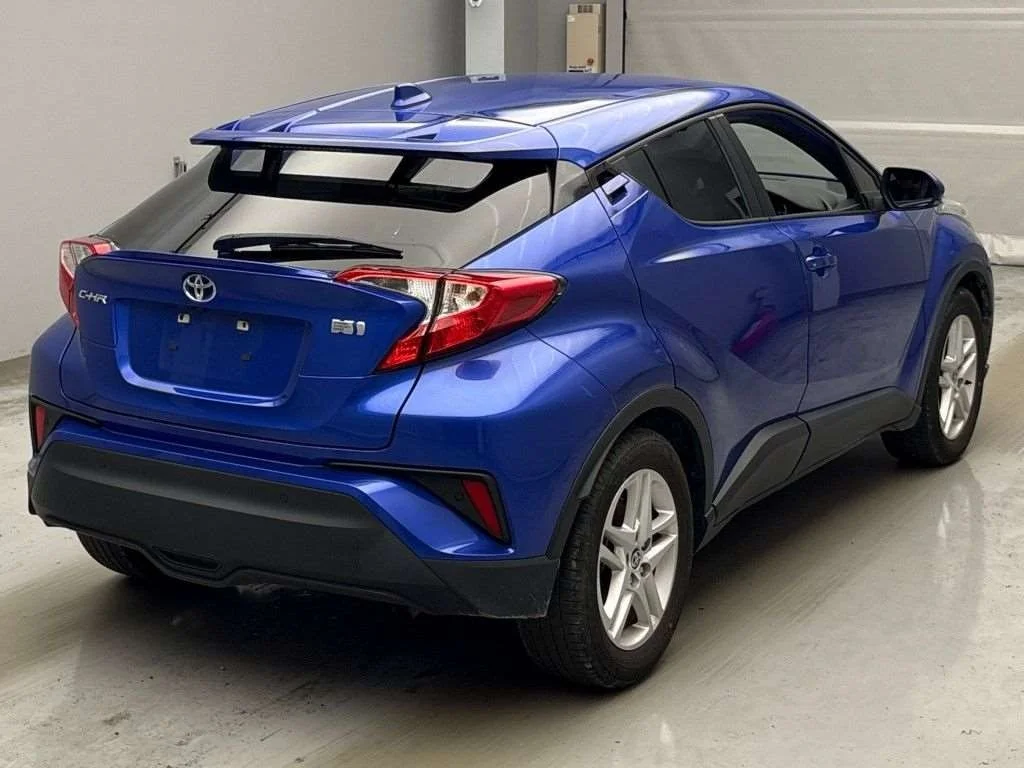 Toyota C-HR  с аукциона в Японии