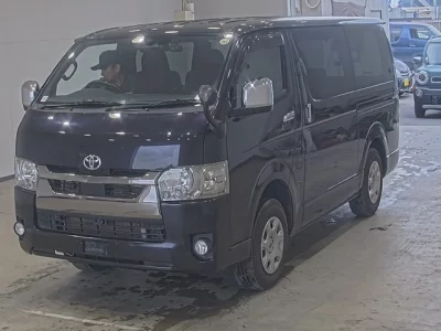 Toyota HiAce Van