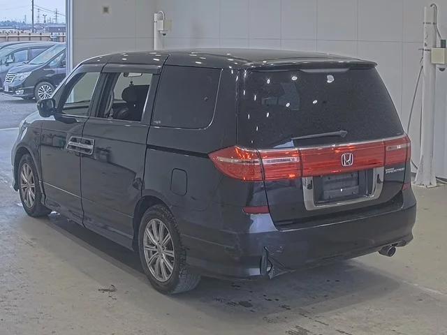Honda ELYSION PRESTIGE  с аукциона в Японии