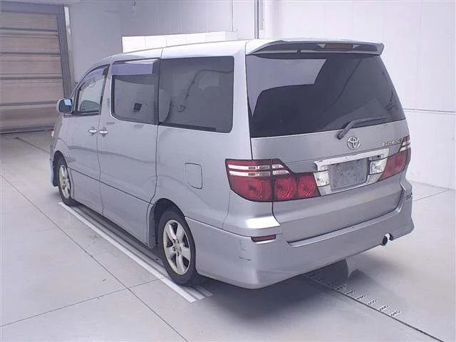 Toyota Alphard  с аукциона в Японии