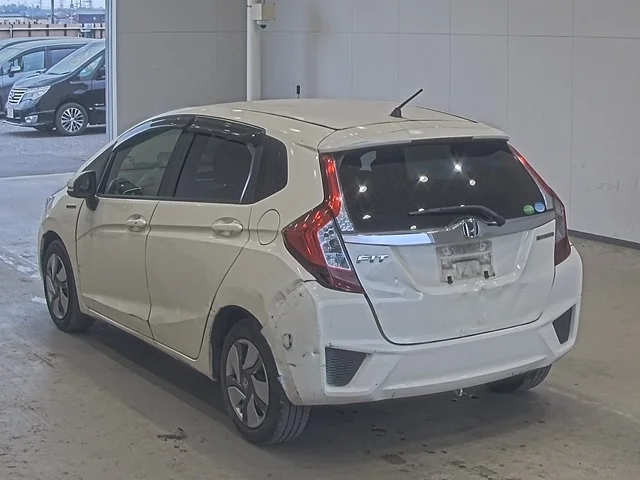 Honda FIT HYBRID  с аукциона в Японии
