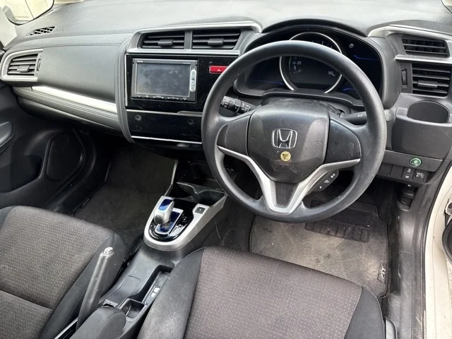 Honda FIT HYBRID  с аукциона в Японии