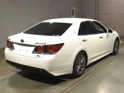 Toyota CROWN HYBRID
