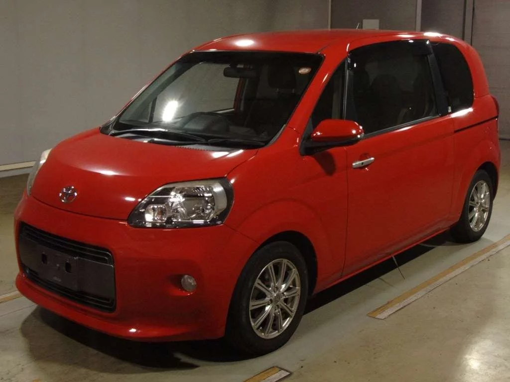 Toyota Porte  с аукциона в Японии