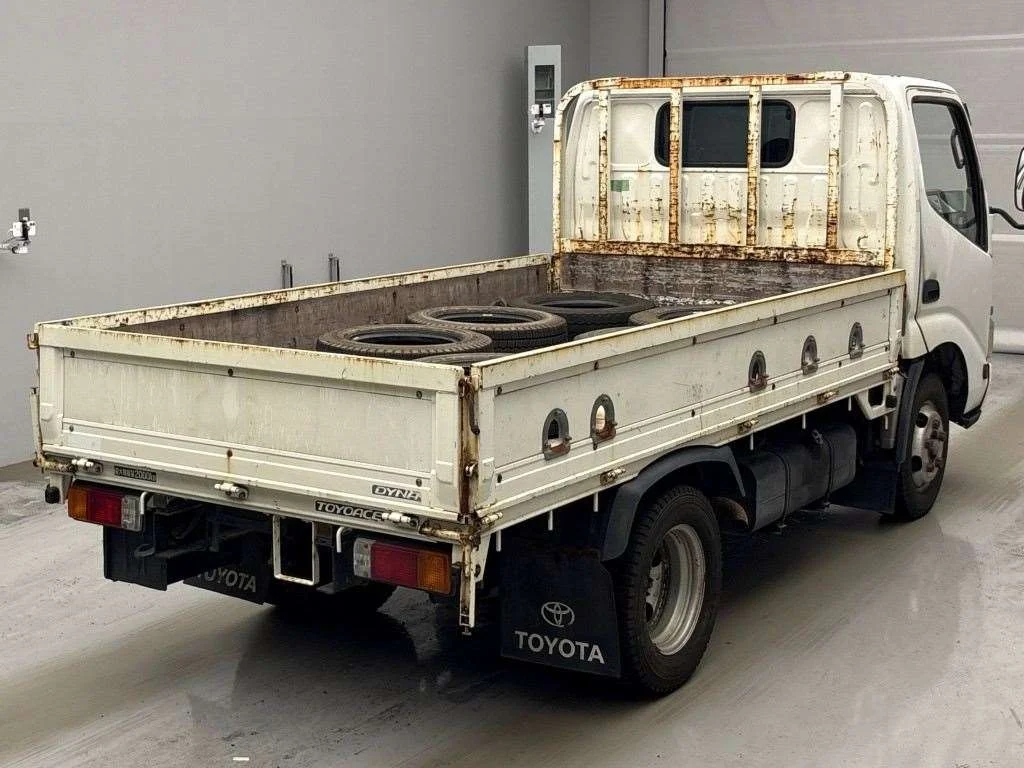 Toyota ToyoAce  с аукциона в Японии