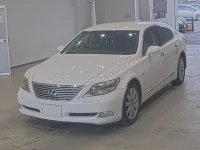 Lexus LS600h