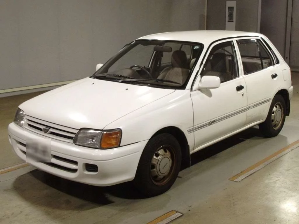 Toyota Starlet  с аукциона в Японии