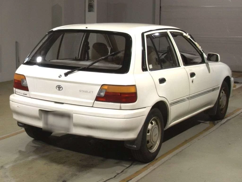 Toyota Starlet  с аукциона в Японии