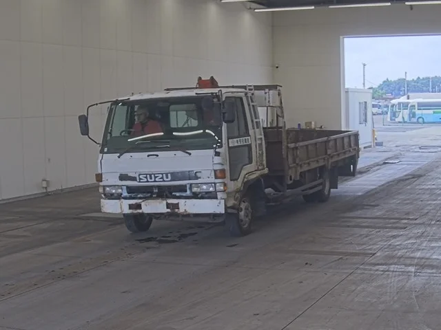 Isuzu Forward  с аукциона в Японии