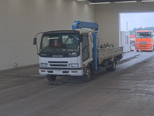 Isuzu Forward  с аукциона в Японии