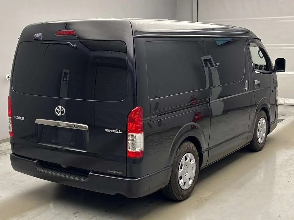Toyota HiAce Van  с аукциона в Японии
