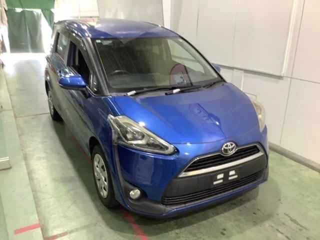 Toyota Sienta  с аукциона в Японии