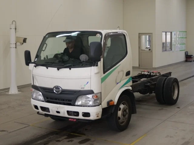 Hino Dutro  с аукциона в Японии